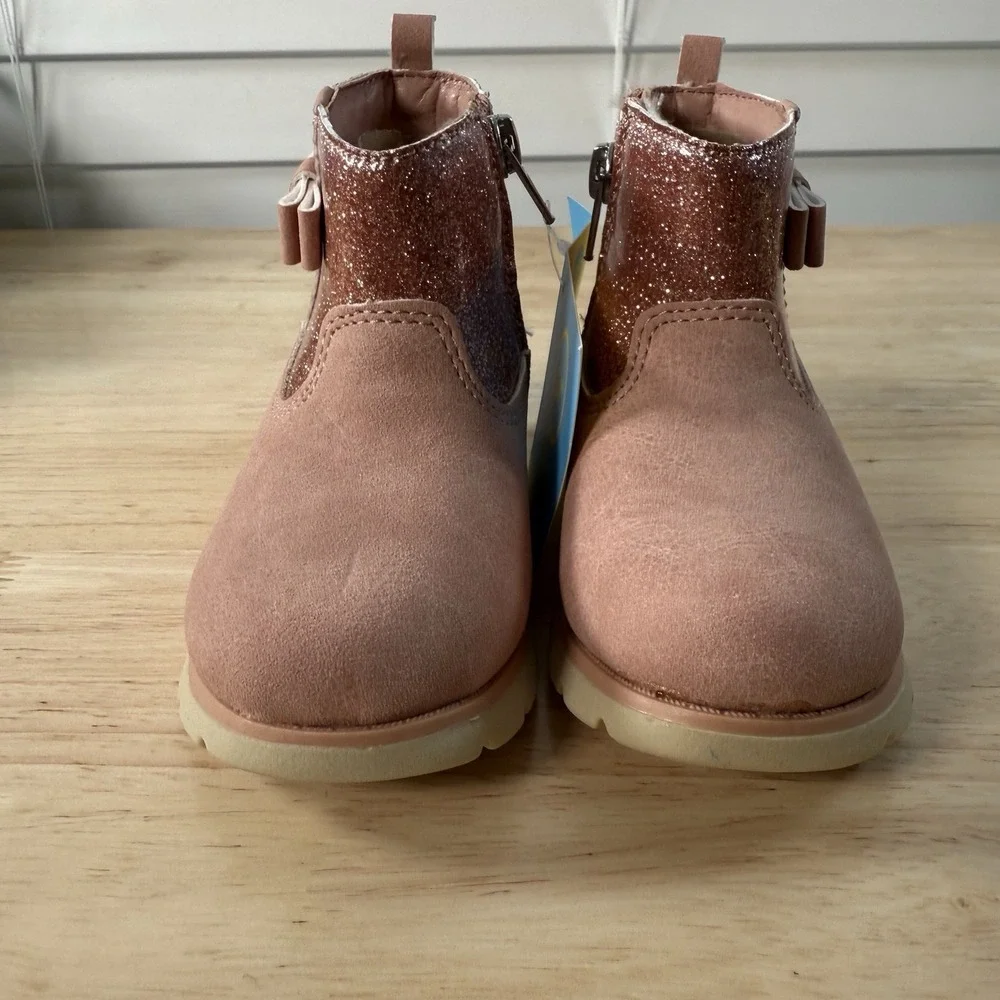 Munchkin by Stride Rite Little Girl's Size 6M Avalon Pink Glitter Side-Zip Boots